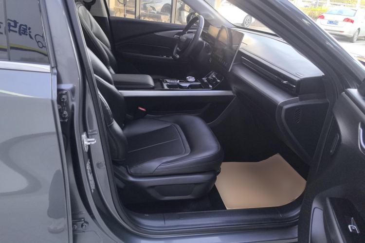 Used Wuling Xingguang 2023 150 Advanced Edition Right Front Seat