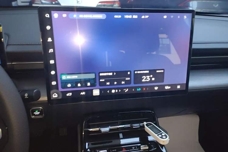 Used Wuling Xingguang 2023 150 Advanced Edition Audio And AC Panel