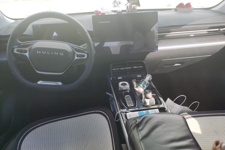 Used Wuling Xingguang 2023 150 Advanced Edition Center Console