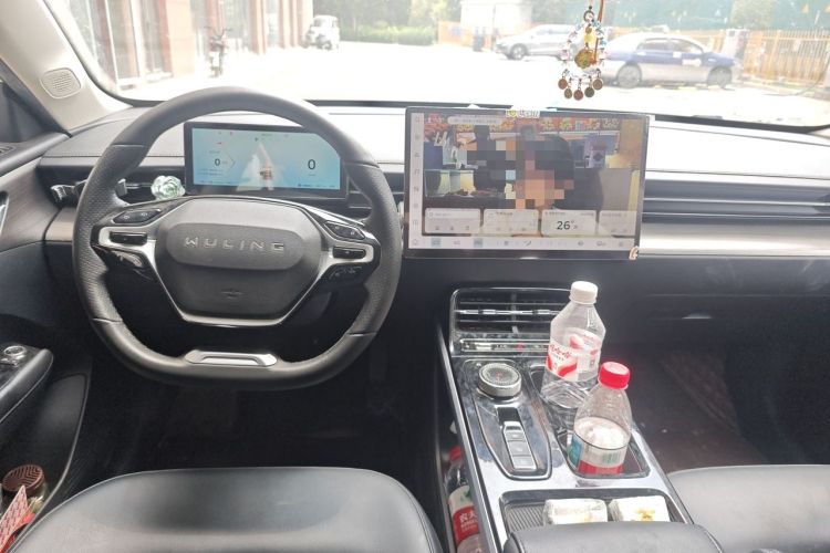 Used Wuling Xingguang 2023 150 Advanced Edition Center Console