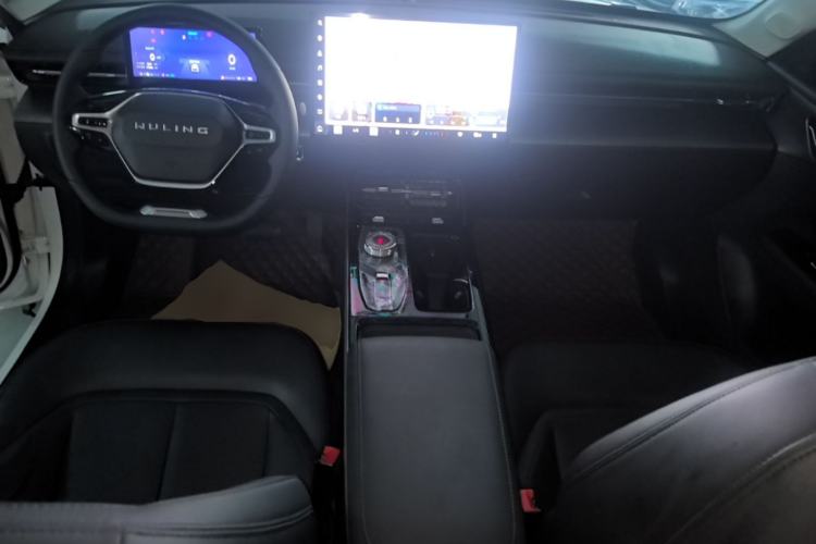 Used Wuling Xingguang 2023 150 Advanced Edition Center Console