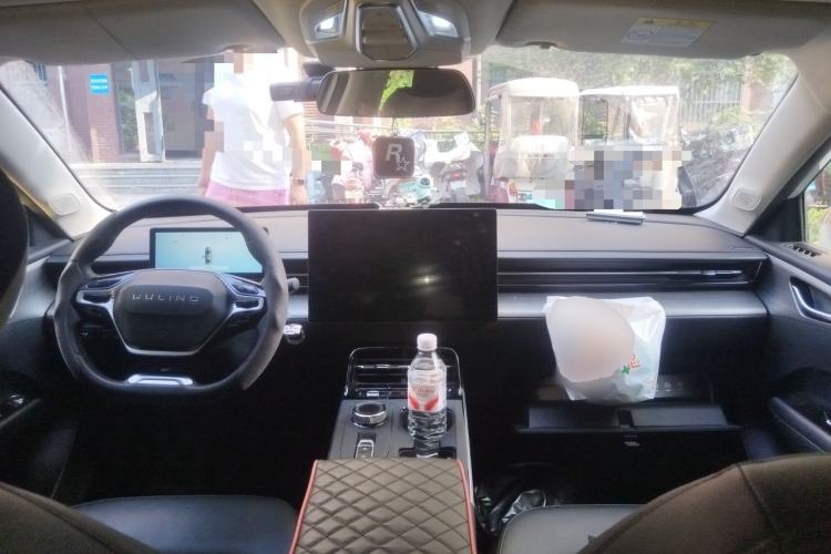 Used Wuling Xingguang 2023 150 Advanced Edition Center Console