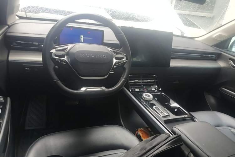 Used Wuling Xingguang 2023 150 Advanced Edition Center Console