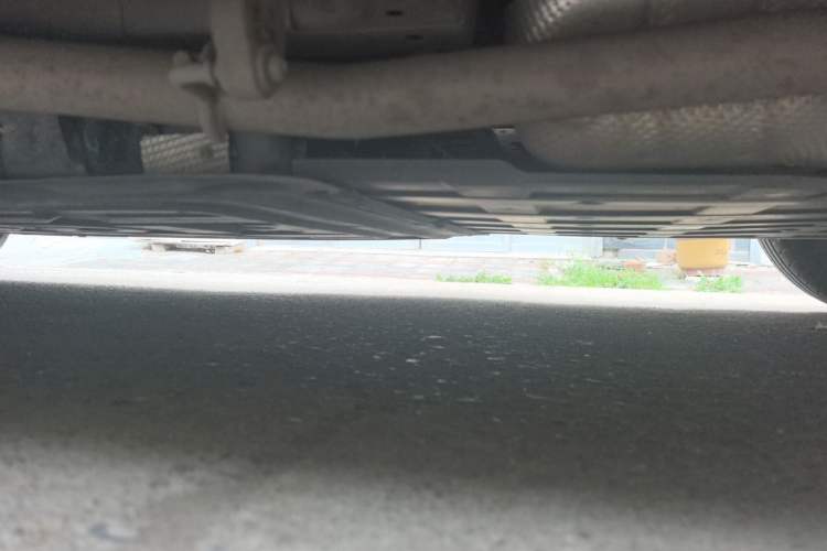 Used Wuling Xingguang 2023 70 Standard Edition Chassis Rear Left