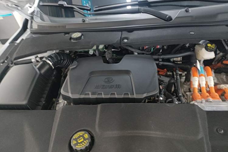 Used Wuling Xingguang 2023 150 Advanced Edition Engine Bay