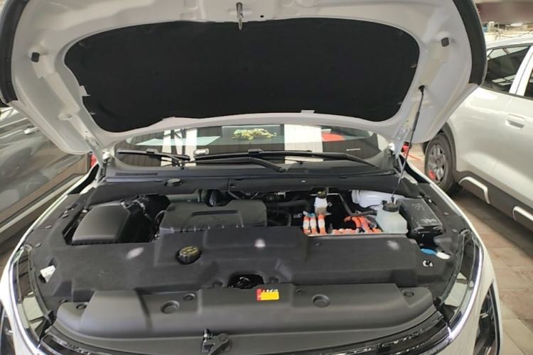 Used Wuling Xingguang 2023 150 Advanced Edition Engine Bay