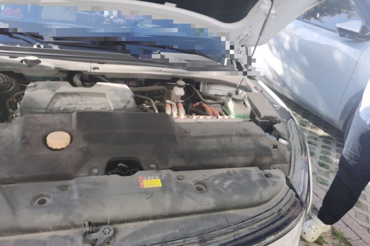 Used Wuling Xingguang 2023 150 Advanced Edition Engine Bay Left