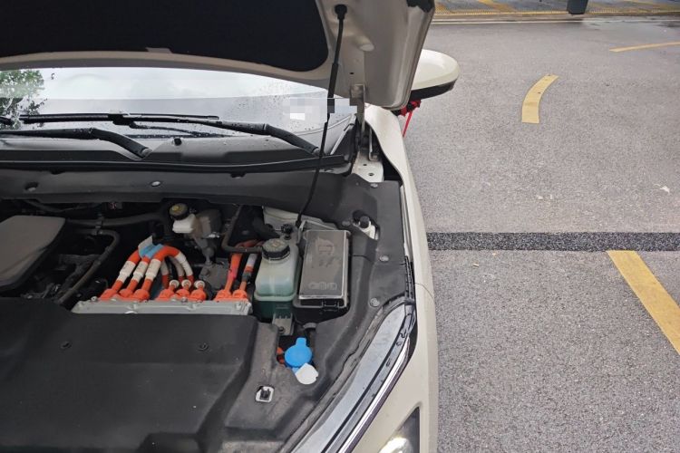 Used Wuling Xingguang 2023 150 Advanced Edition Engine Bay Left