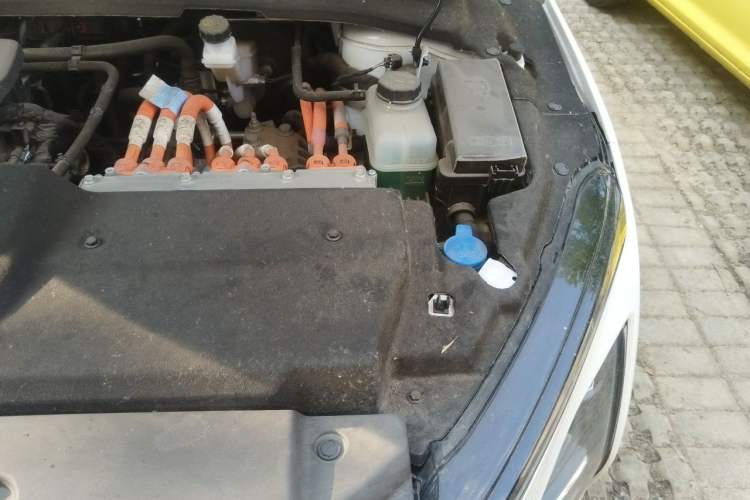 Used Wuling Xingguang 2023 150 Advanced Edition Engine Bay Left