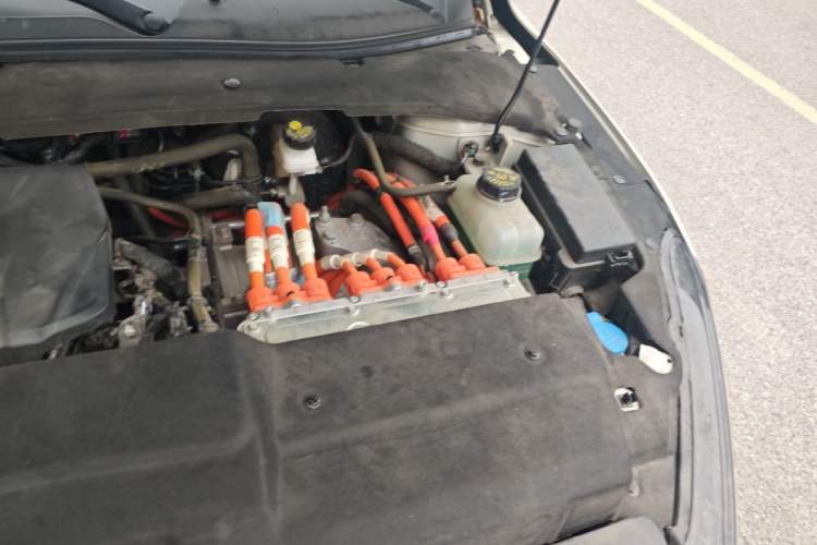 Used Wuling Xingguang 2023 150 Advanced Edition Engine Bay Left