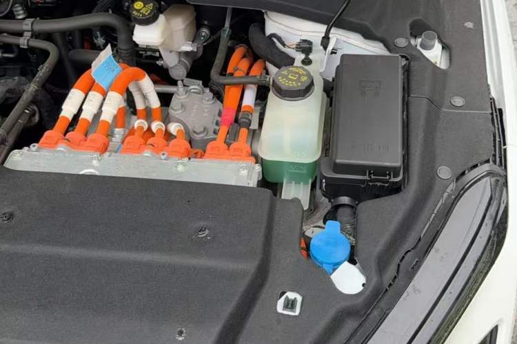 Used Wuling Xingguang 2023 150 Advanced Edition Engine Bay Left