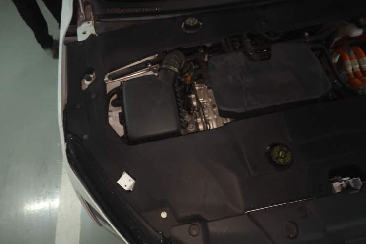 Used Wuling Xingguang 2023 150 Advanced Edition Engine Bay Right