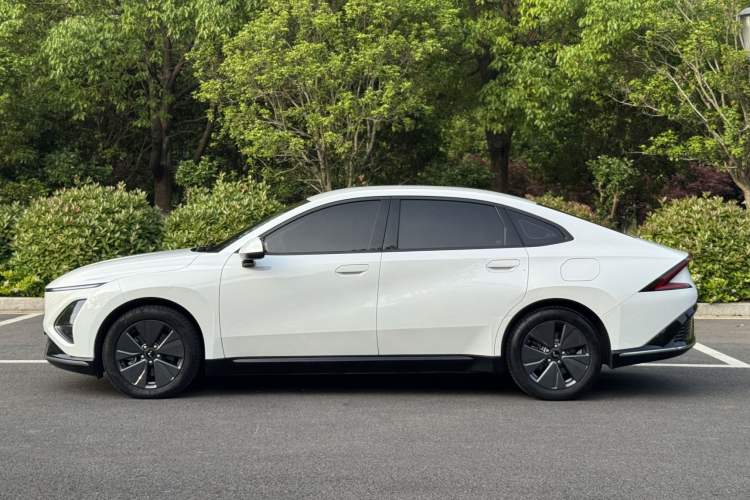 Used Wuling Xingguang 2023 70 Standard Edition Exterior 3