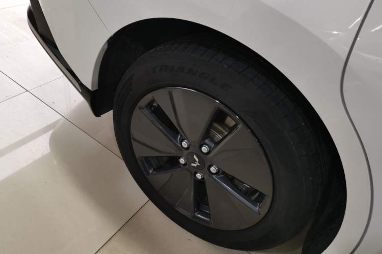 Used Wuling Xingguang 2023 70 Standard Edition Exterior 5
