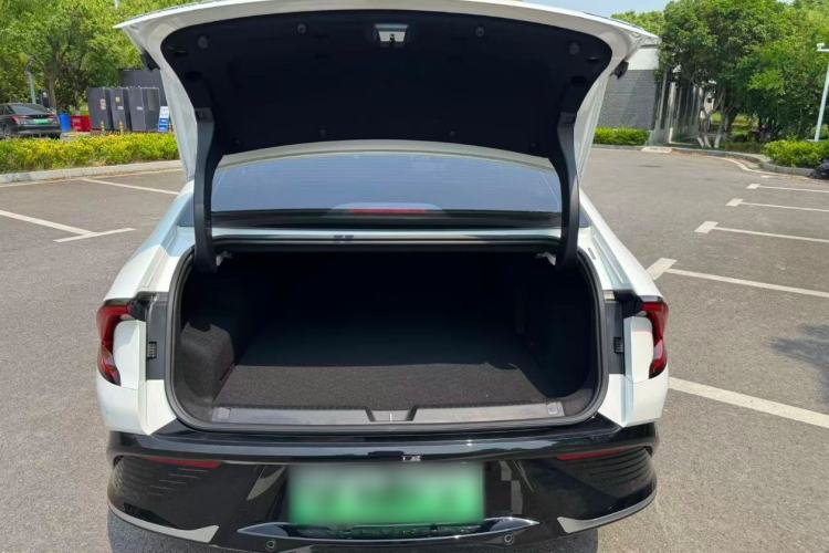 Used Wuling Xingguang 2023 150 Advanced Edition Exterior 9