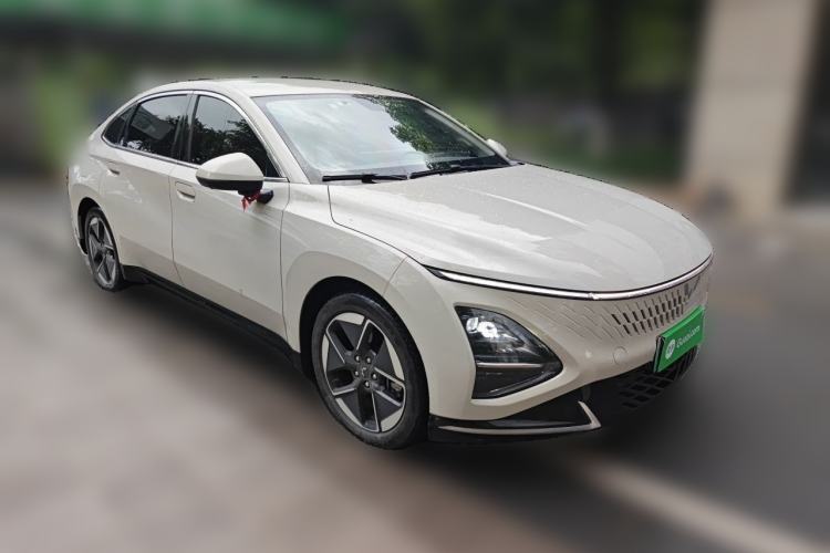 Used Wuling Xingguang 2023 150 Advanced Edition Front Right 45 Deg