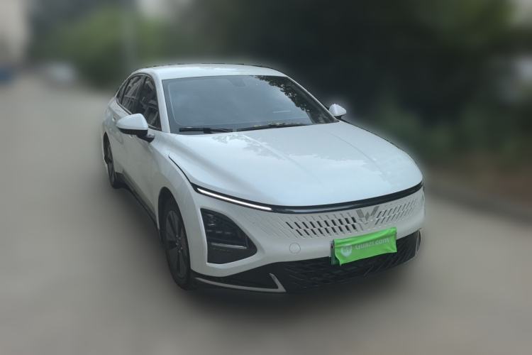 Used Wuling Xingguang 2023 70 Standard Edition Front Right 45 Deg