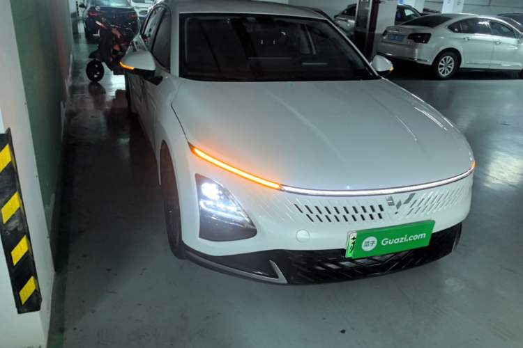 Used Wuling Xingguang 2023 150 Advanced Edition Front Right 45 Deg