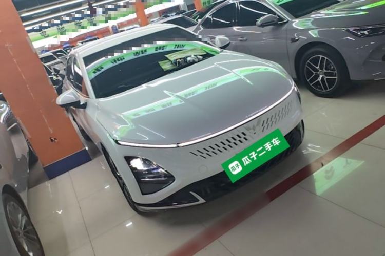 Used Wuling Xingguang 2023 150 Advanced Edition Front Right 45 Deg