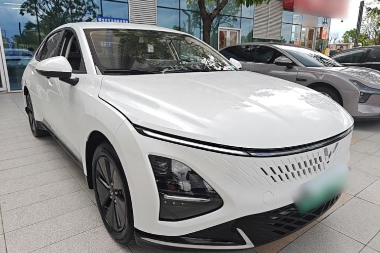Used Wuling Xingguang 2023 70 Standard Edition Front Right 45 Deg
