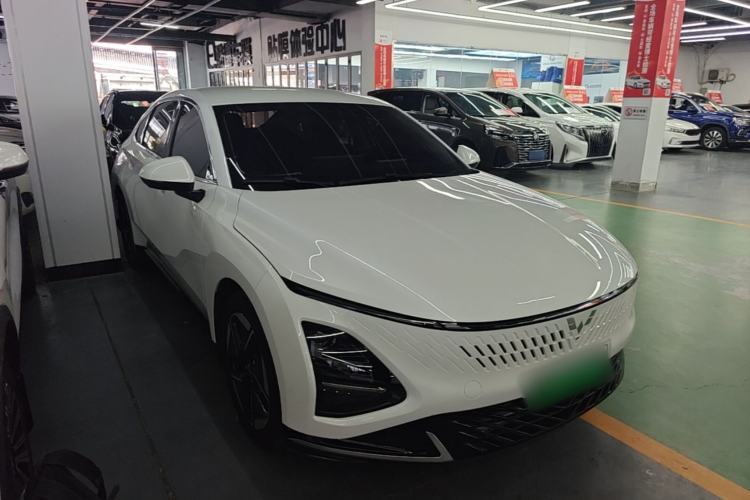 Used Wuling Xingguang 2023 150 Advanced Edition Front Right 45 Deg