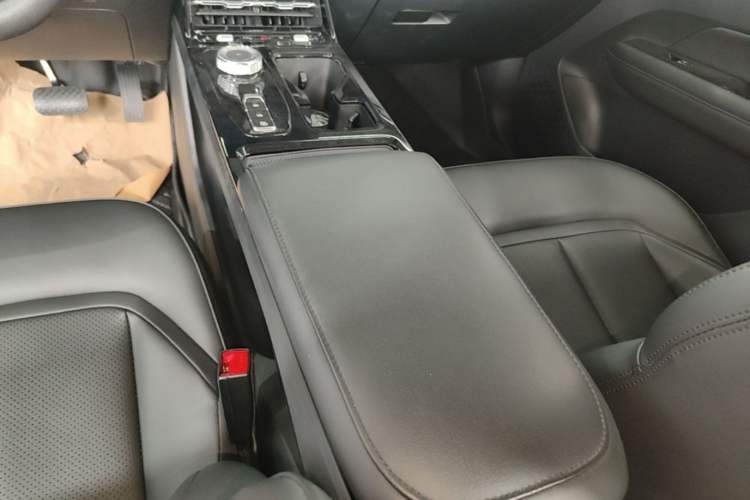 Used Wuling Xingguang 2023 70 Standard Edition Gear Lever