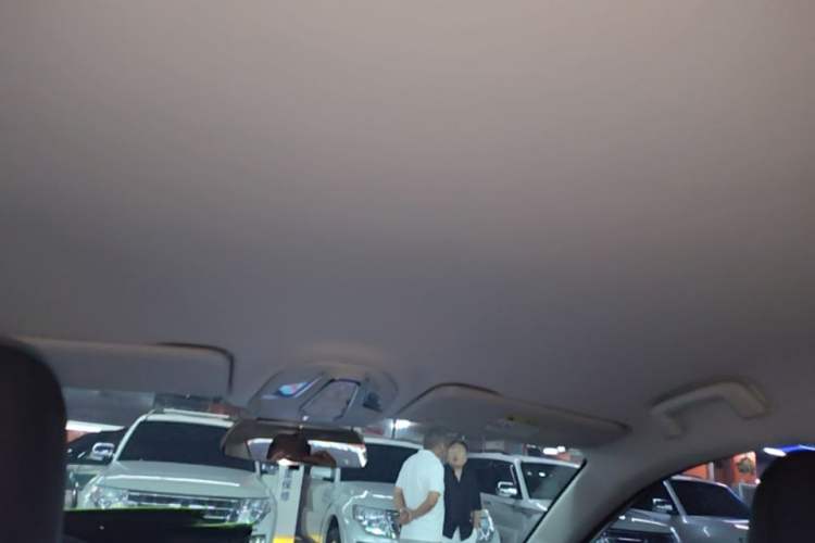 Used Wuling Xingguang 2023 150 Advanced Edition Headliner