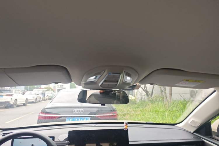 Used Wuling Xingguang 2023 150 Advanced Edition Headliner