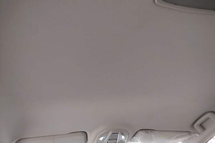 Used Wuling Xingguang 2023 150 Advanced Edition Headliner