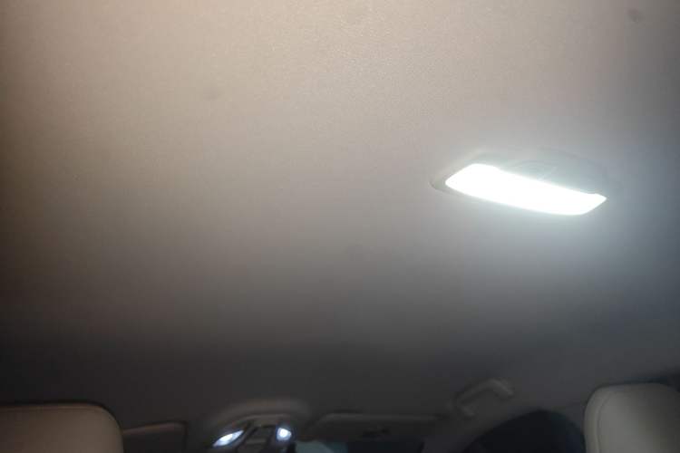 Used Wuling Xingguang 2023 150 Advanced Edition Headliner