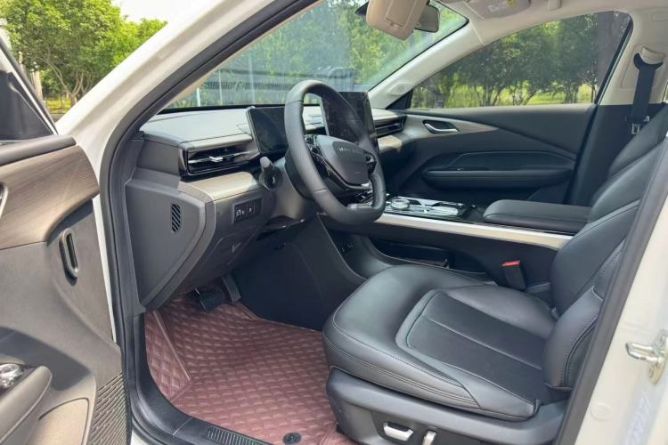 Used Wuling Xingguang 2023 150 Advanced Edition Interior 1