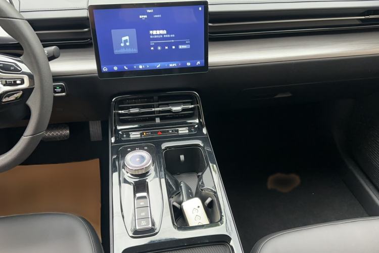 Used Wuling Xingguang 2023 70 Standard Edition Interior 1
