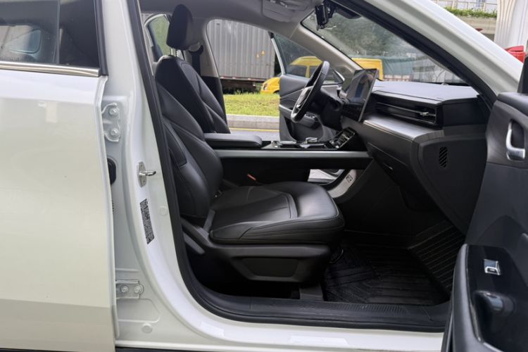 Used Wuling Xingguang 2023 150 Advanced Edition Interior 3