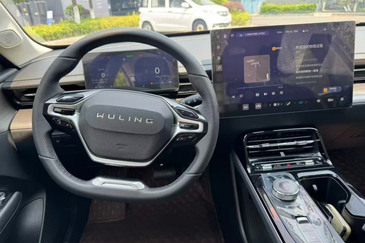Used Wuling Xingguang 2023 150 Advanced Edition Interior 4