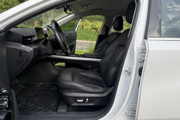 Used Wuling Xingguang 2023 150 Advanced Edition Interior 6