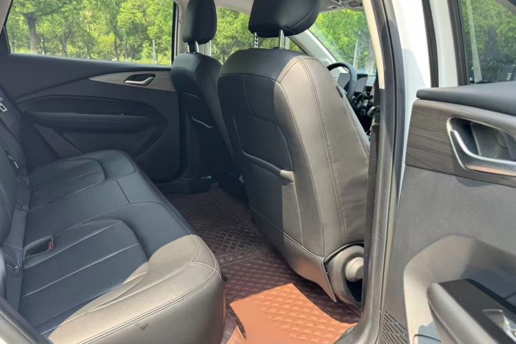 Used Wuling Xingguang 2023 150 Advanced Edition Interior 8