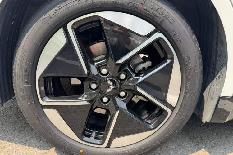 Used Wuling Xingguang 2023 150 Advanced Edition Interior 9