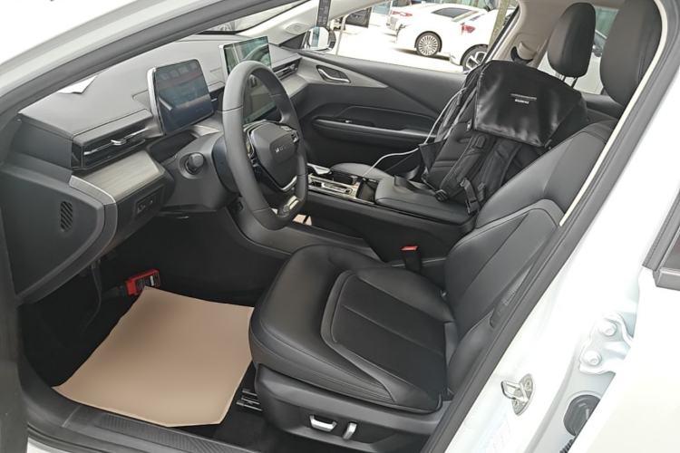 Used Wuling Xingguang 2023 70 Standard Edition Left Front Seat