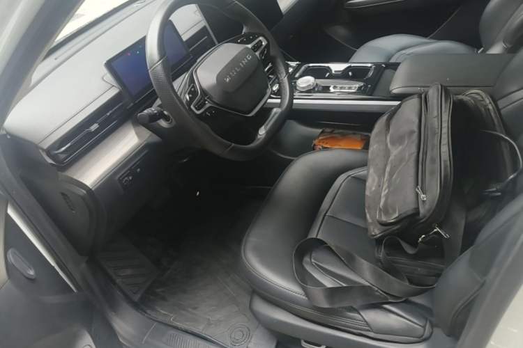 Used Wuling Xingguang 2023 150 Advanced Edition Left Front Seat