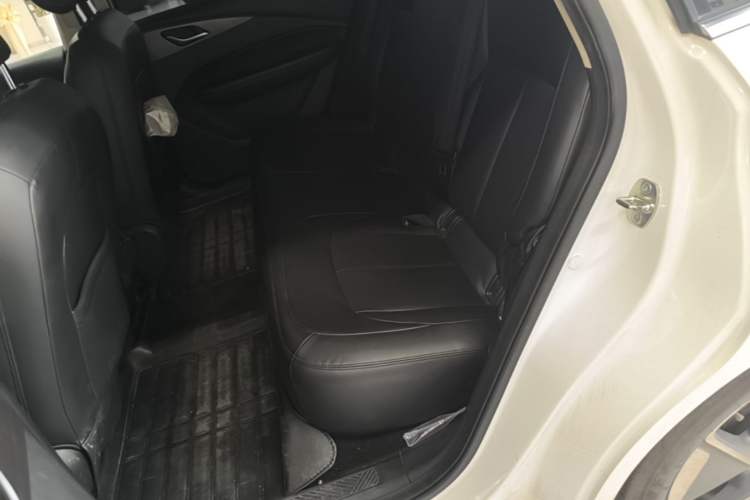 Used Wuling Xingguang 2023 150 Advanced Edition Left Rear Seat