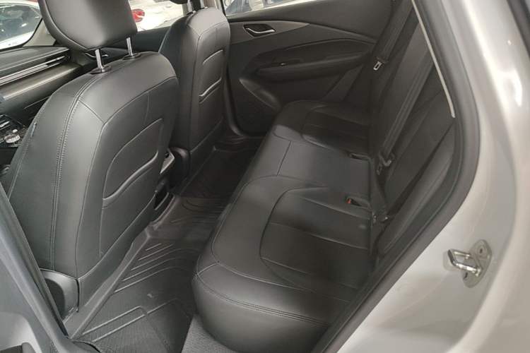 Used Wuling Xingguang 2023 70 Standard Edition Left Rear Seat