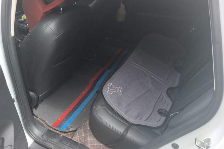 Used Wuling Xingguang 2023 70 Standard Edition Left Rear Seat