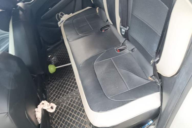 Used Wuling Xingguang 2023 150 Advanced Edition Left Rear Seat