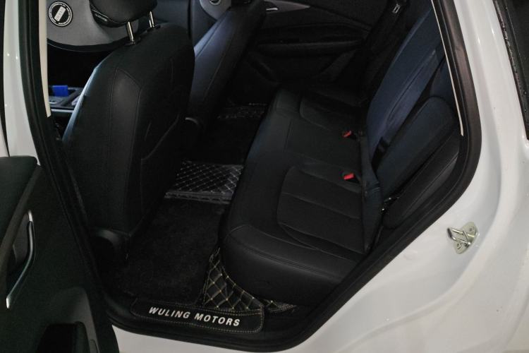 Used Wuling Xingguang 2023 150 Advanced Edition Left Rear Seat