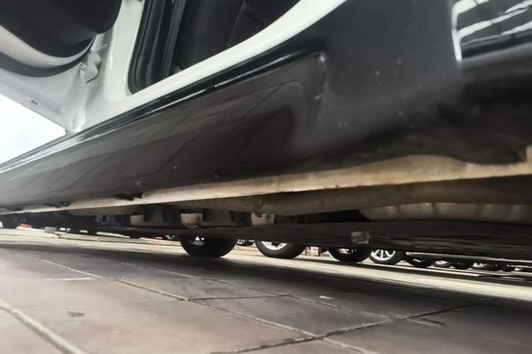 Used Wuling Xingguang 2023 150 Advanced Edition Left Side Sill