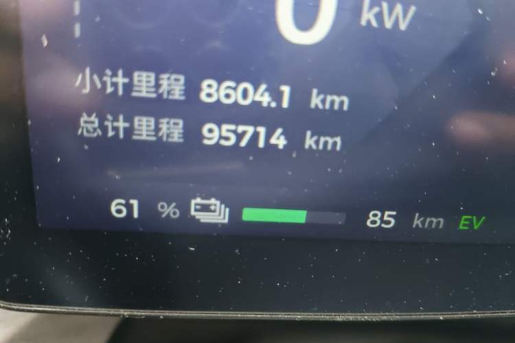 Used Wuling Xingguang 2023 150 Advanced Edition Odometer Close Up