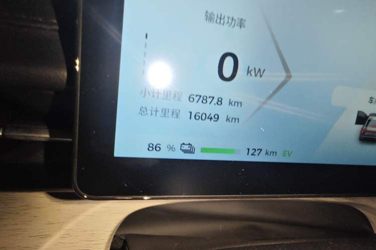 Used Wuling Xingguang 2023 150 Advanced Edition Odometer Close Up