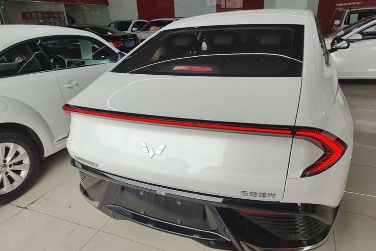 Used Wuling Xingguang 2023 70 Standard Edition Rear
