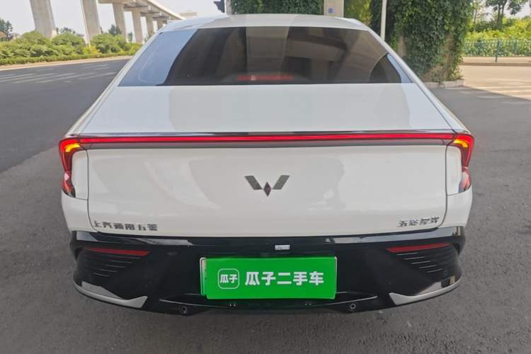 Used Wuling Xingguang 2023 70 Standard Edition Rear