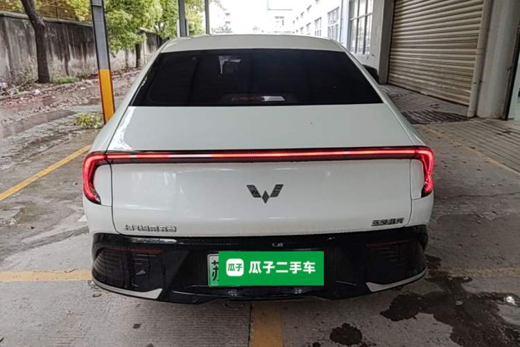 Used Wuling Xingguang 2023 70 Standard Edition Rear